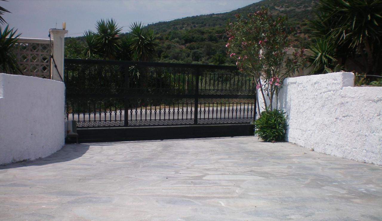 Villa Karras Pythagoreio  Luaran gambar