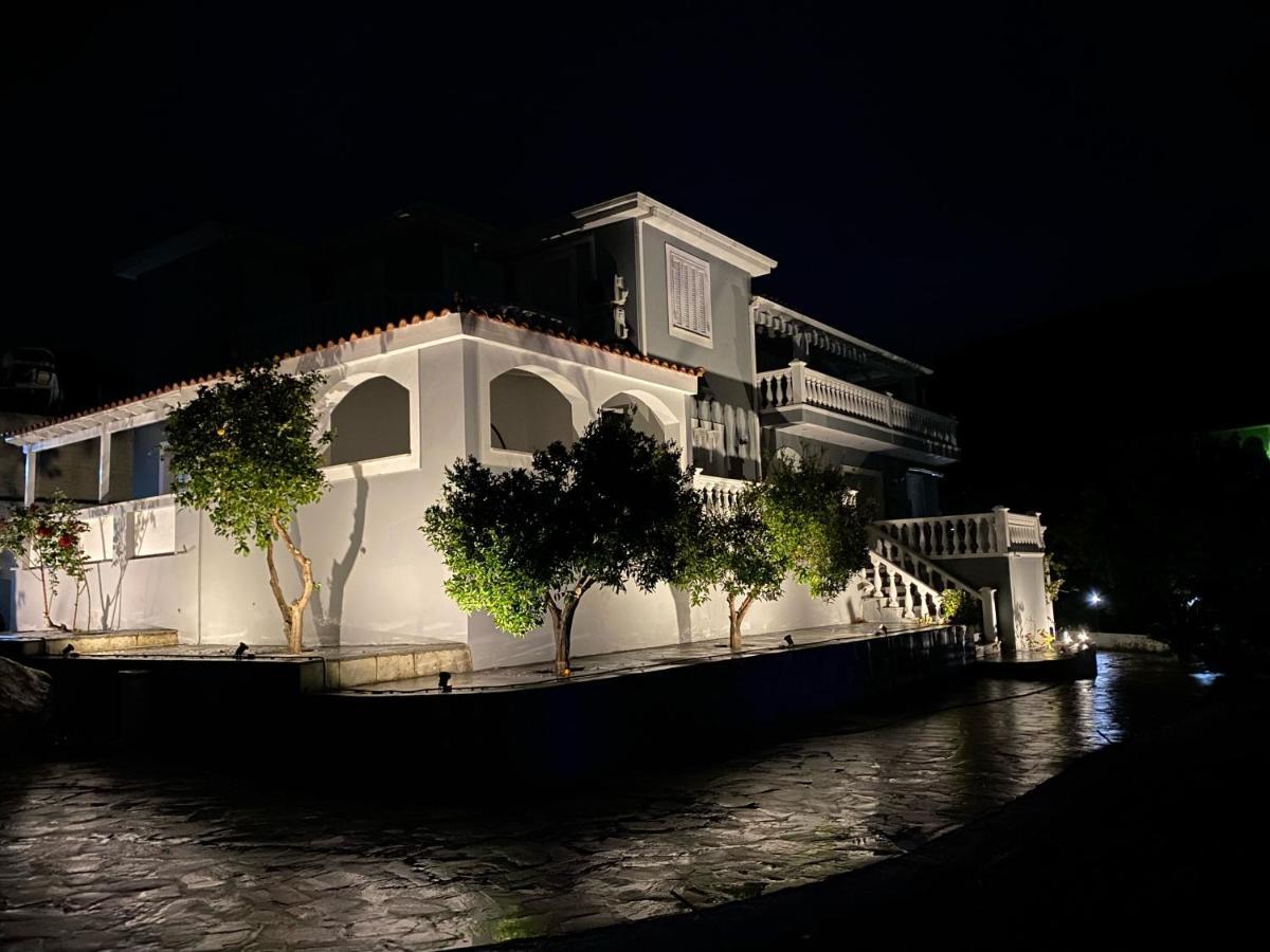 Villa Karras Pythagoreio  Luaran gambar