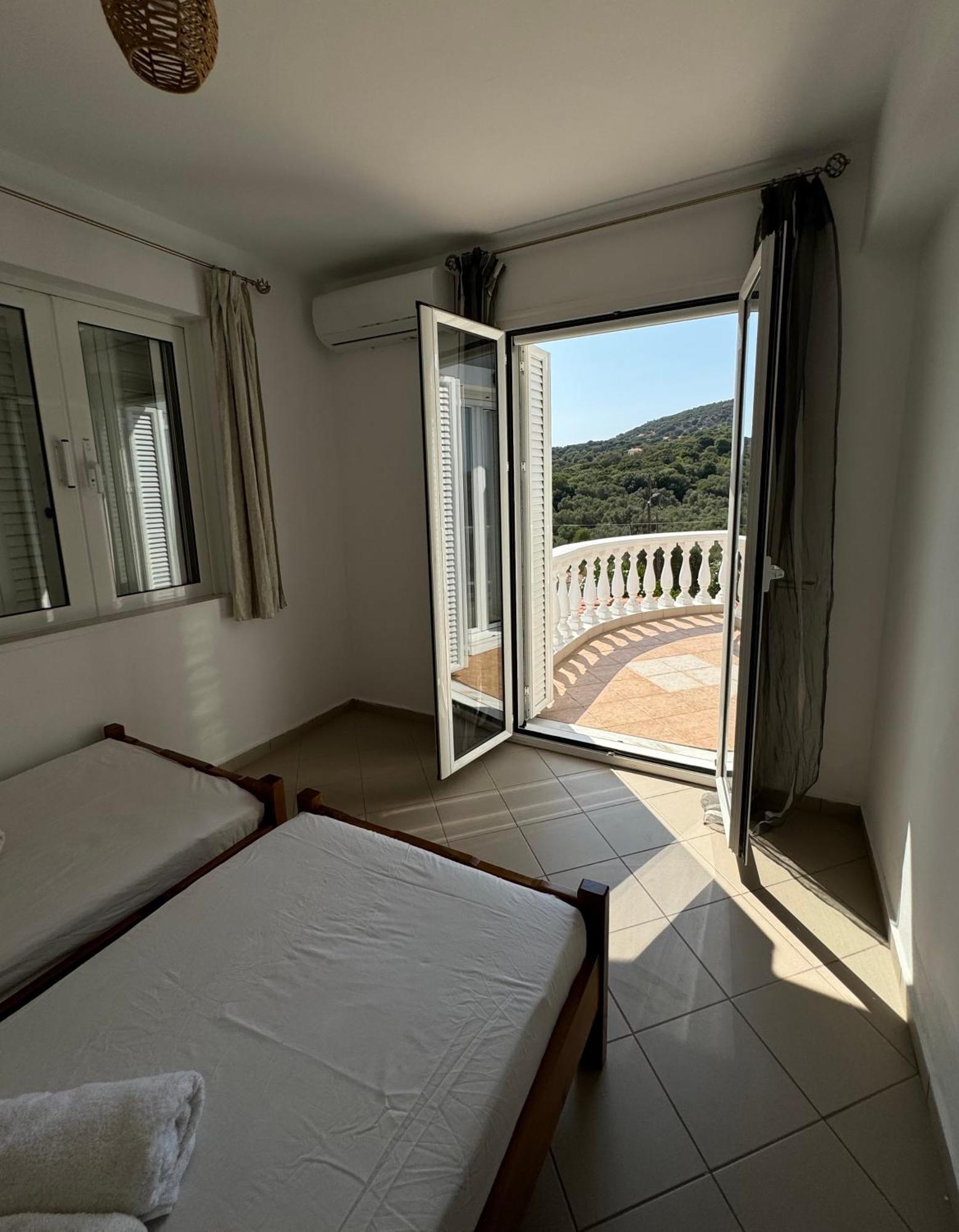 Villa Karras Pythagoreio  Luaran gambar